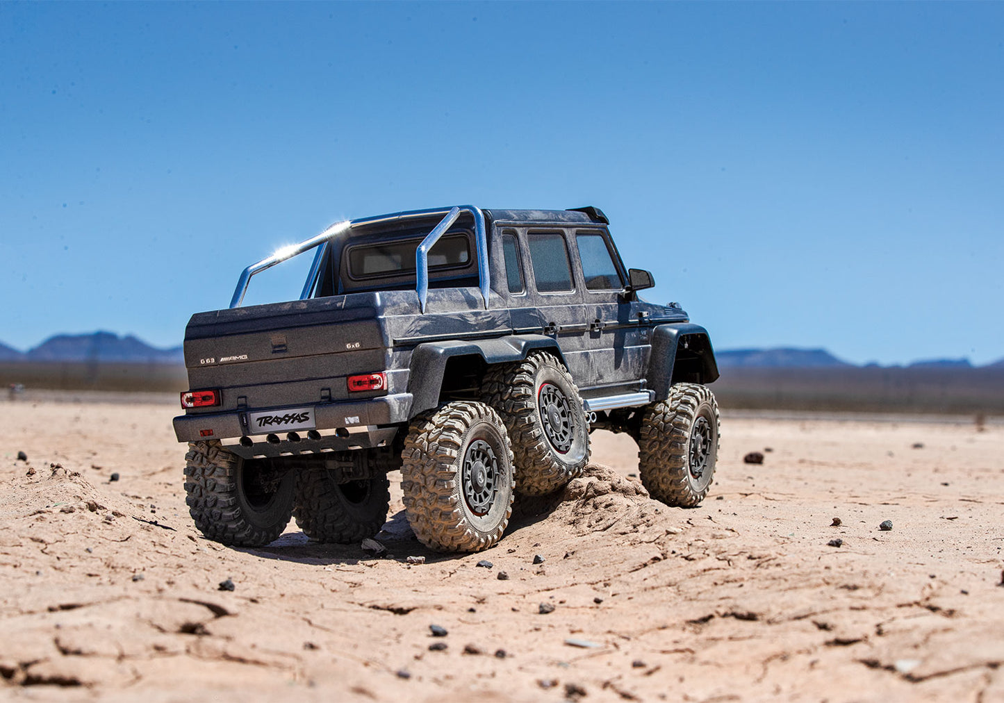 Traxxas TRX6 Mercedez Benz G63 AMG 6x6 1/10