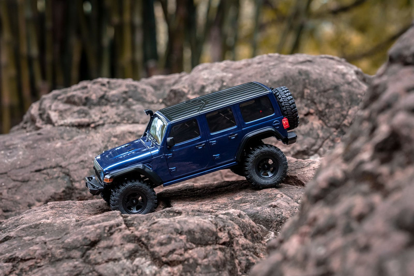 Jeep Wrangler Thunderstorm Azul 1/18