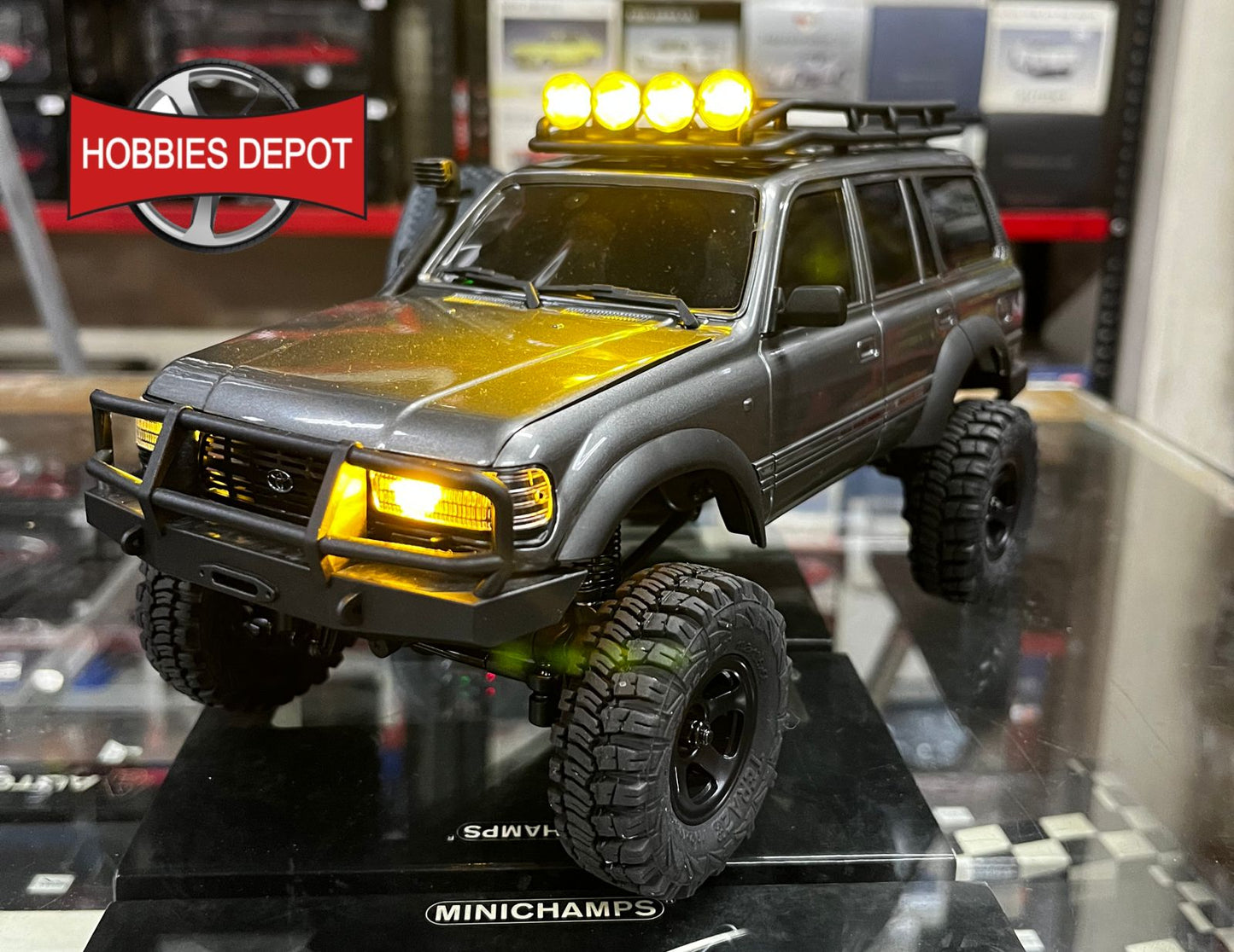 Land Cruiser LC80 Gris 1/18