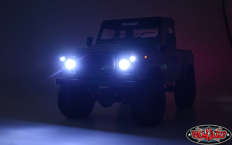 RC4WD 2015 Land Rover Defender D90 Pick-Up 1/10