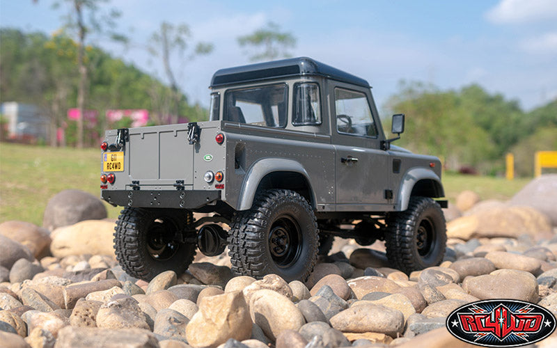 RC4WD 2015 Land Rover Defender D90 Pick-Up 1/10